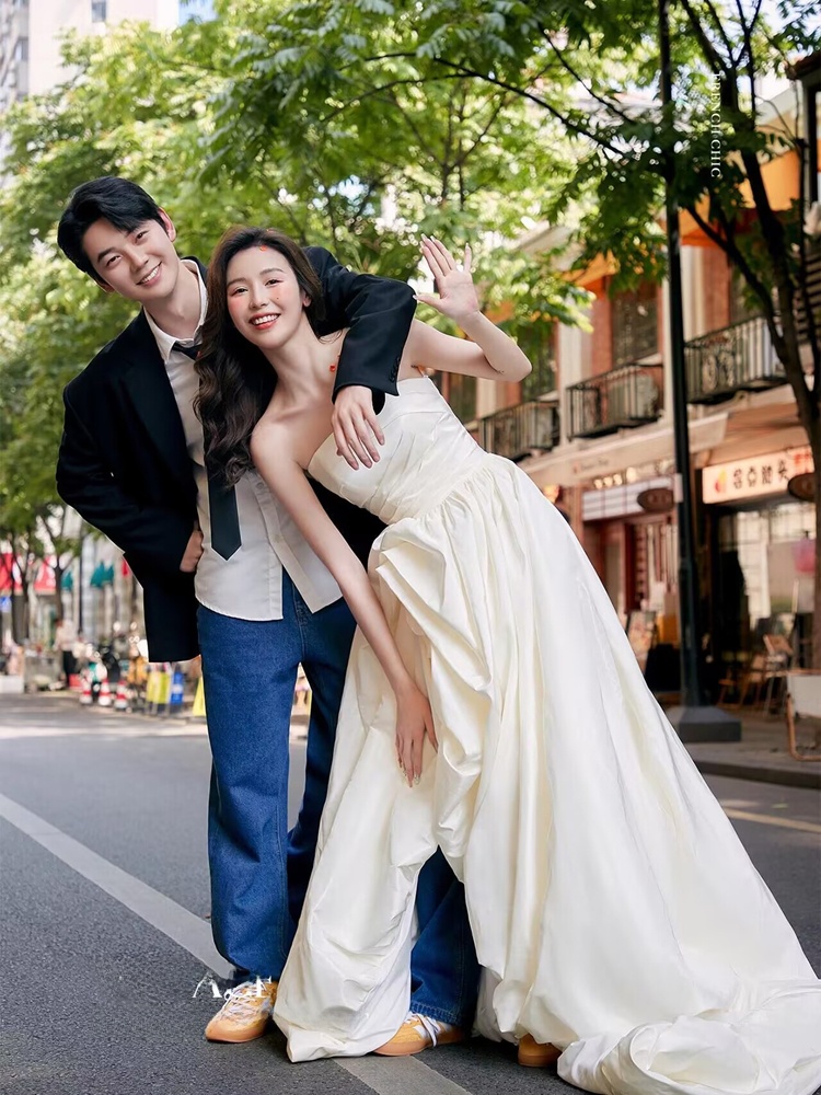 Fashionable Korean Style Denim - Street Fashion Photography 评论和价格