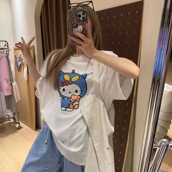 Short Sleeved Hello Kitty Prin - Street Fashion Tshirt 评论和价格