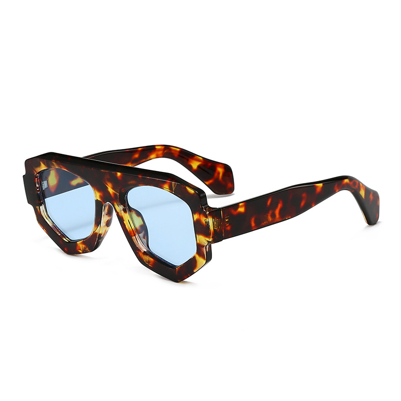 Designer Women Sunglasses Fash - Street Fashion Photography 评论和价格
